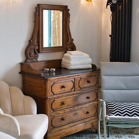 Suite Sul Lago نيمْيِ المظهر الخارجي الصورة