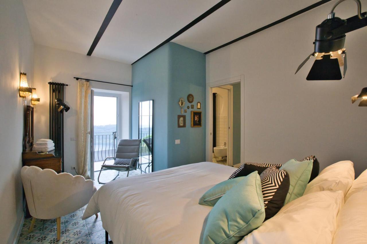 Suite Sul Lago نيمْيِ المظهر الخارجي الصورة